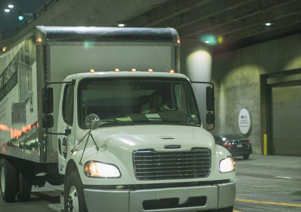 Los Angeles, CA - Harbor Fwy Vehicle Accident Involving Big Rig Injures 1 Person